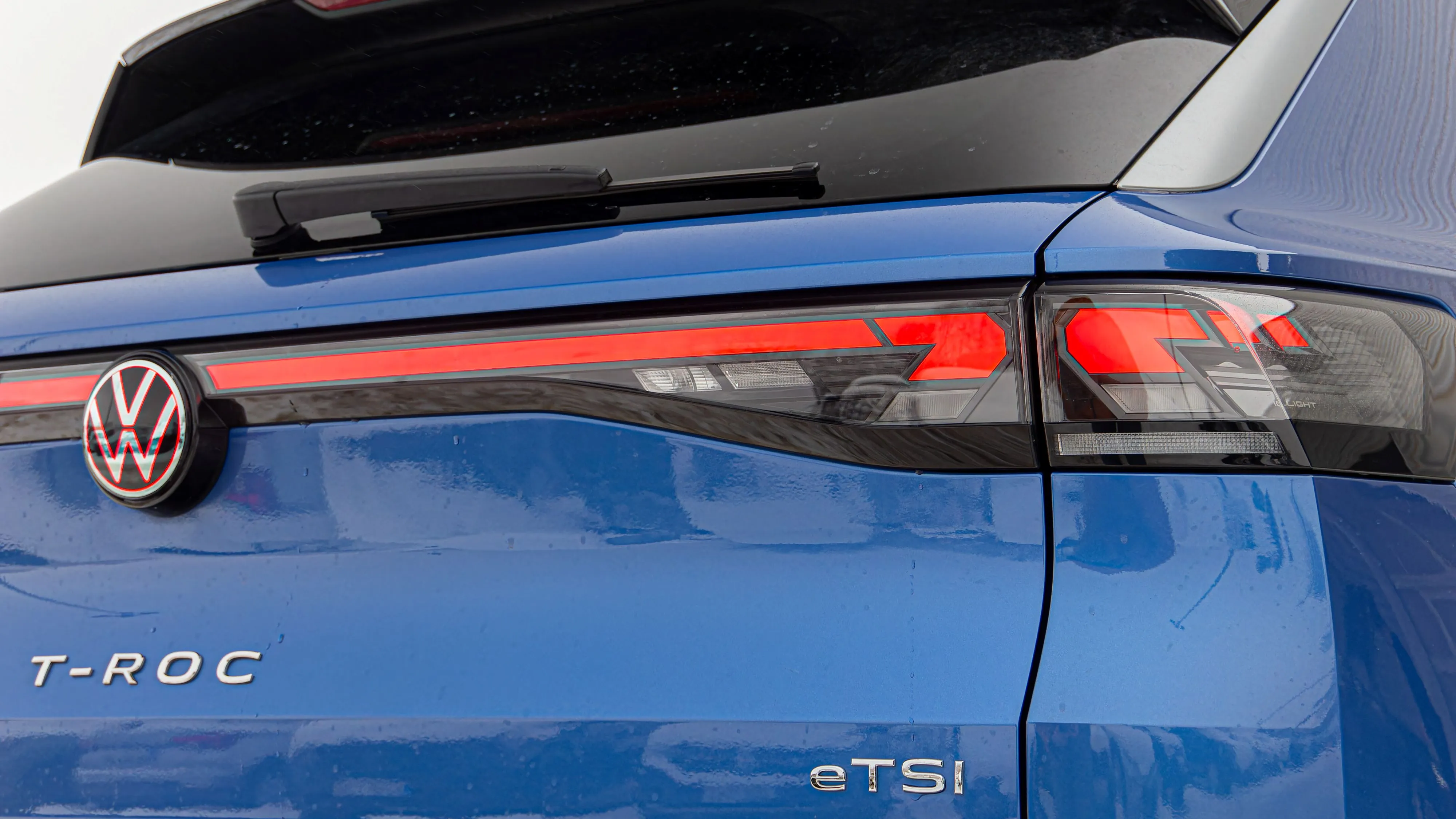 T-Roc Life 1.5 eTSI DSG képe