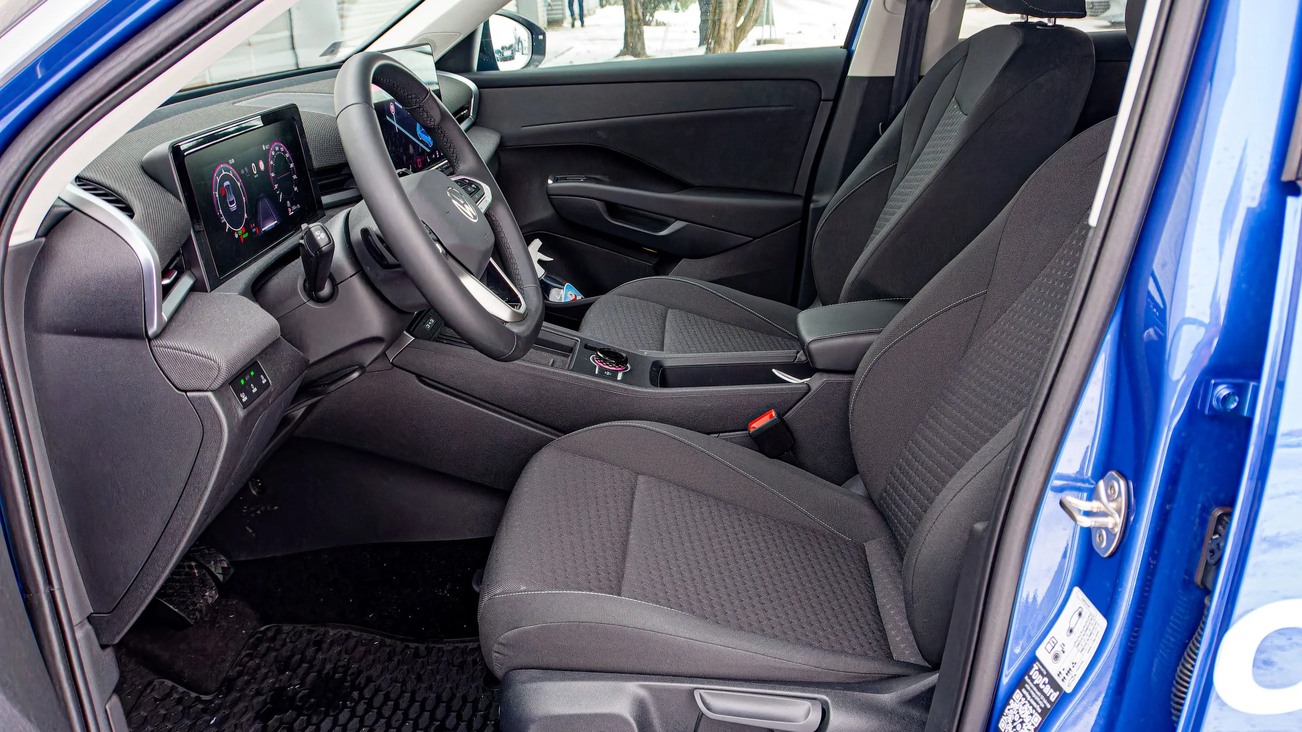 T-Roc Life 1.5 eTSI DSG képe