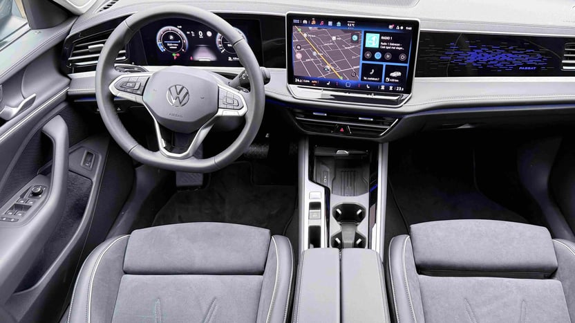 Passat Var. Elegance 2.0 TDI DSG 4Motion képe