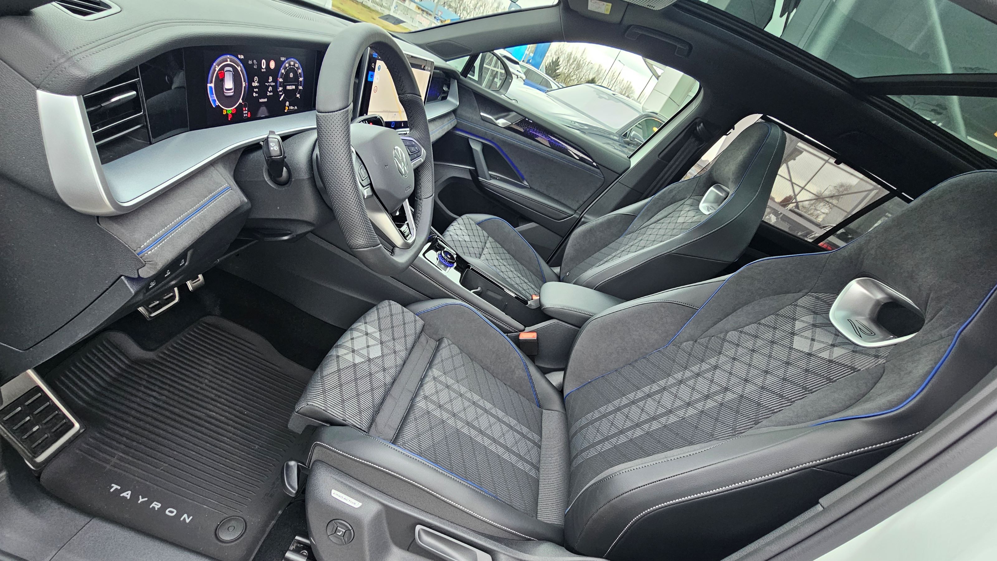 Tayron R-Line MAX 2.0 TDI DSG 4Motion képe