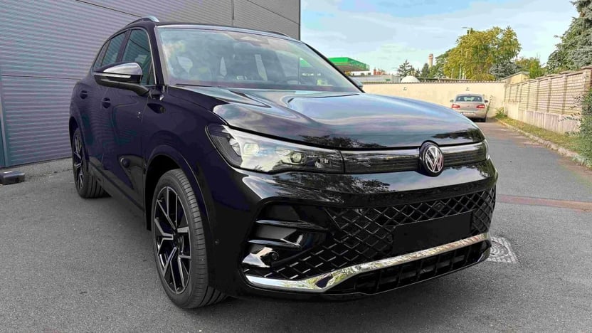 Tiguan R-Line 2.0 TDI DSG képe