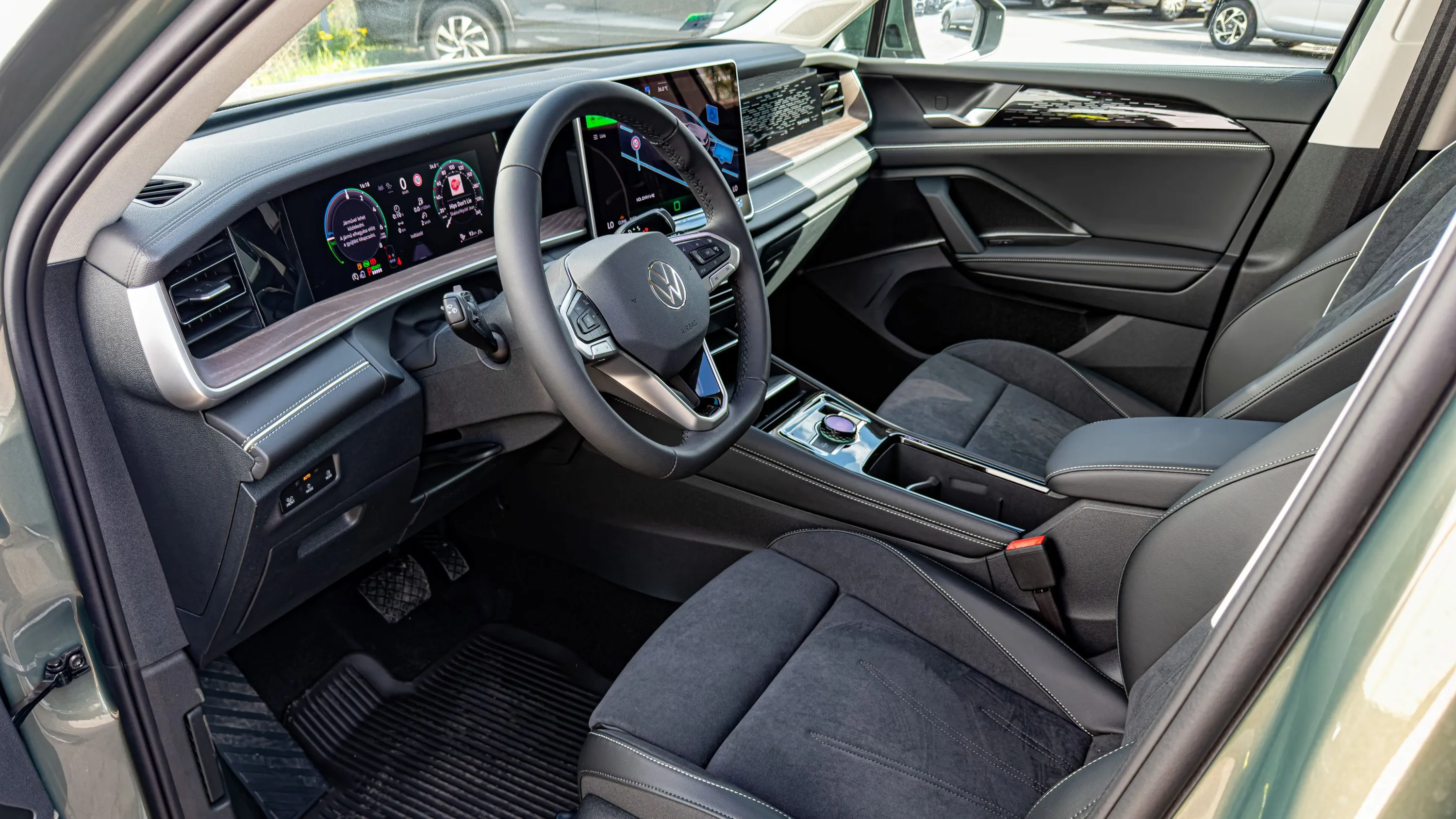 Tayron Elegance TSI Plug-In-Hybrid képe