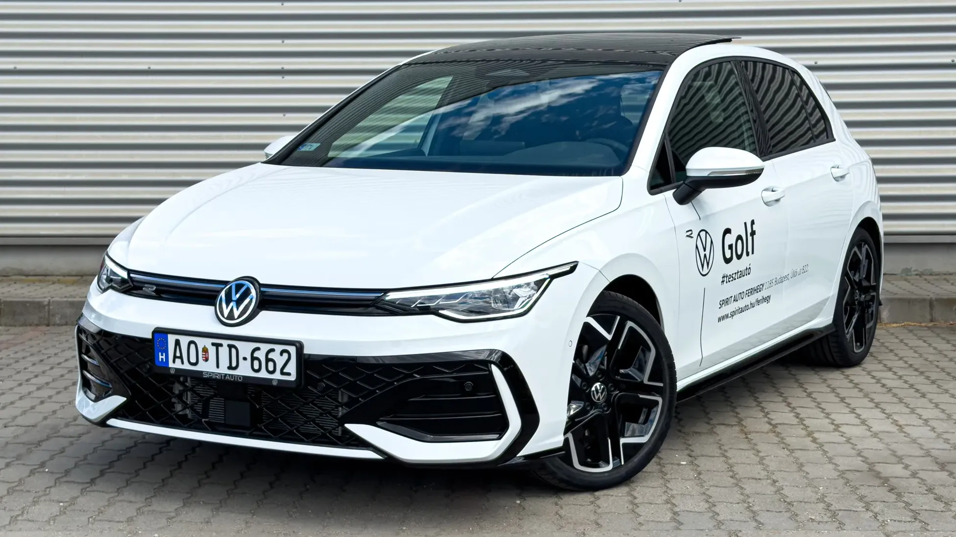 Golf R-Line MAX 1.5 eTSI DSG képe