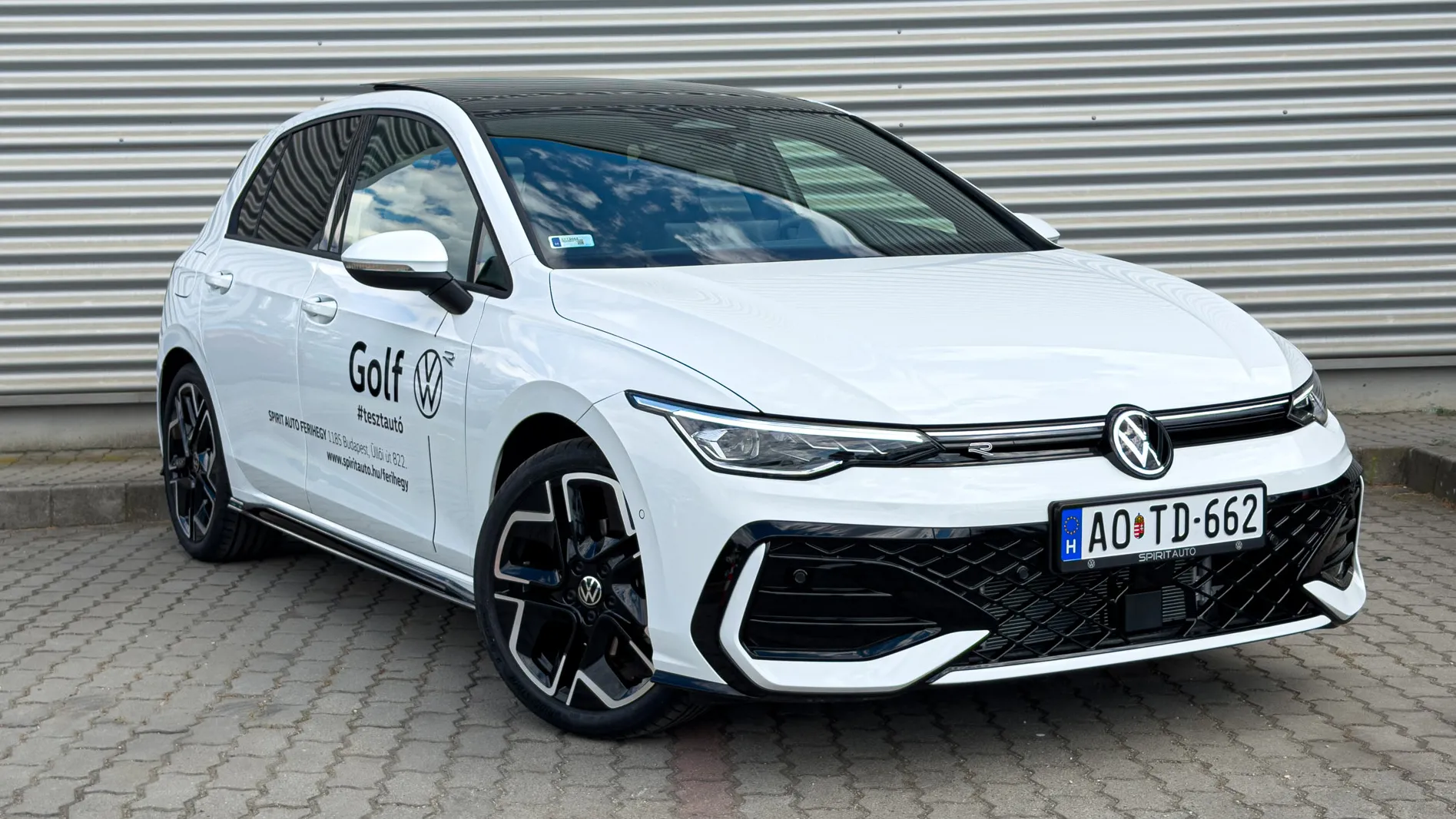 Golf R-Line MAX 1.5 eTSI DSG képe
