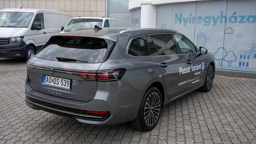 Passat Variant Elegance 2.0 TDI DSG képe