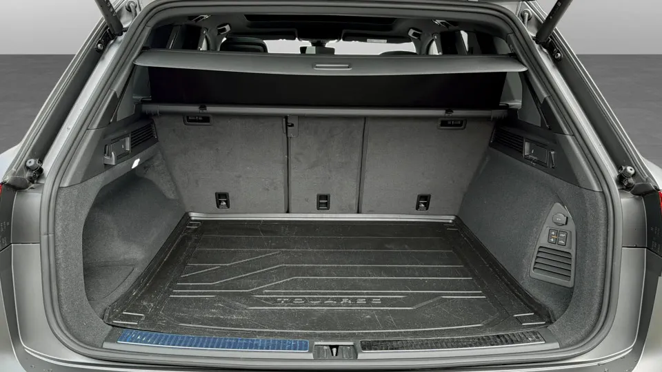 Touareg 3.0 V6 TDI R-Line képe