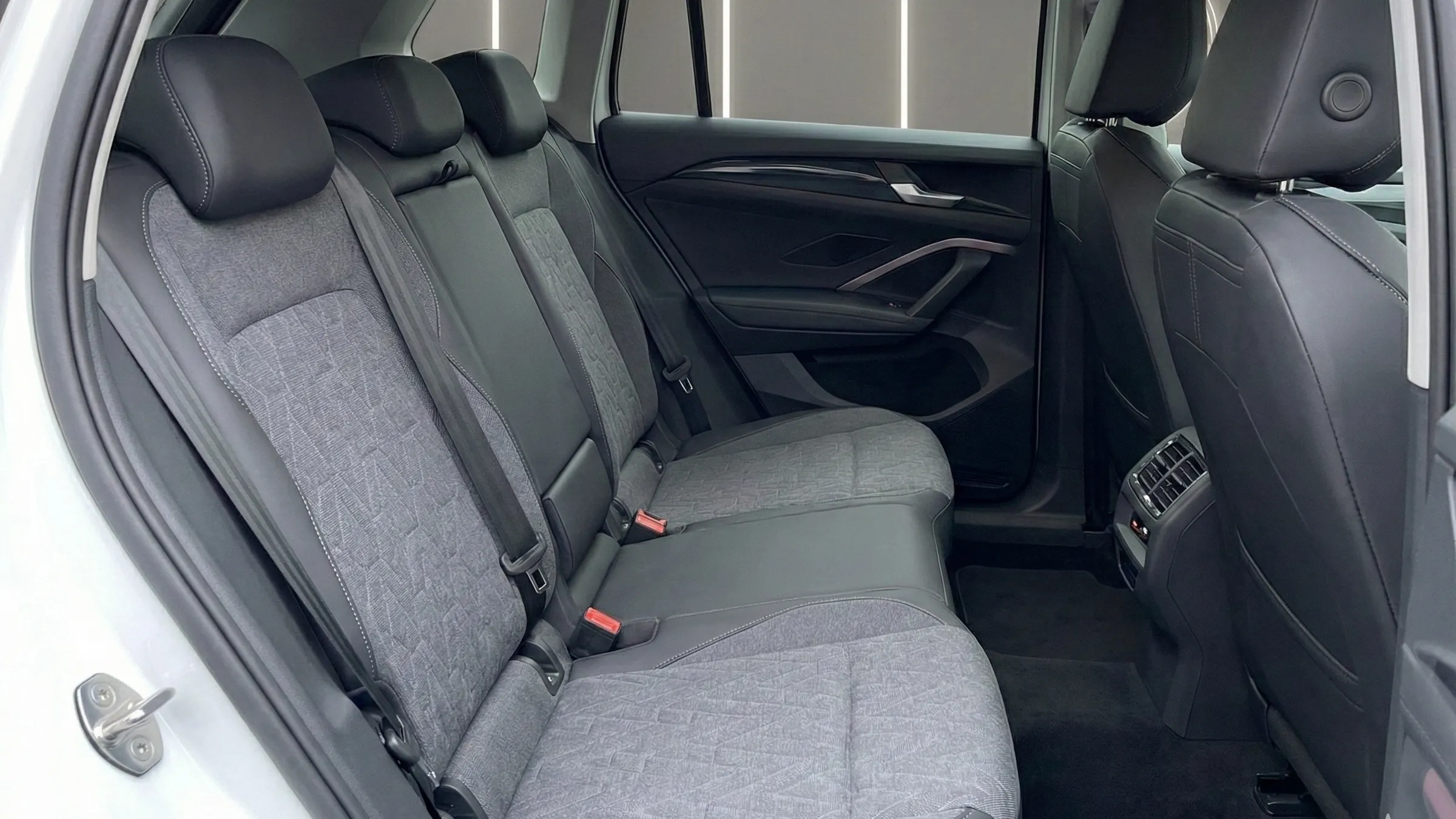 Tiguan Prime 1.5 eTSI OPF DSG képe