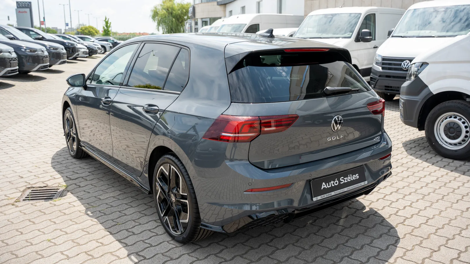 Golf R-Line MAX 1.5 eTSI DSG képe