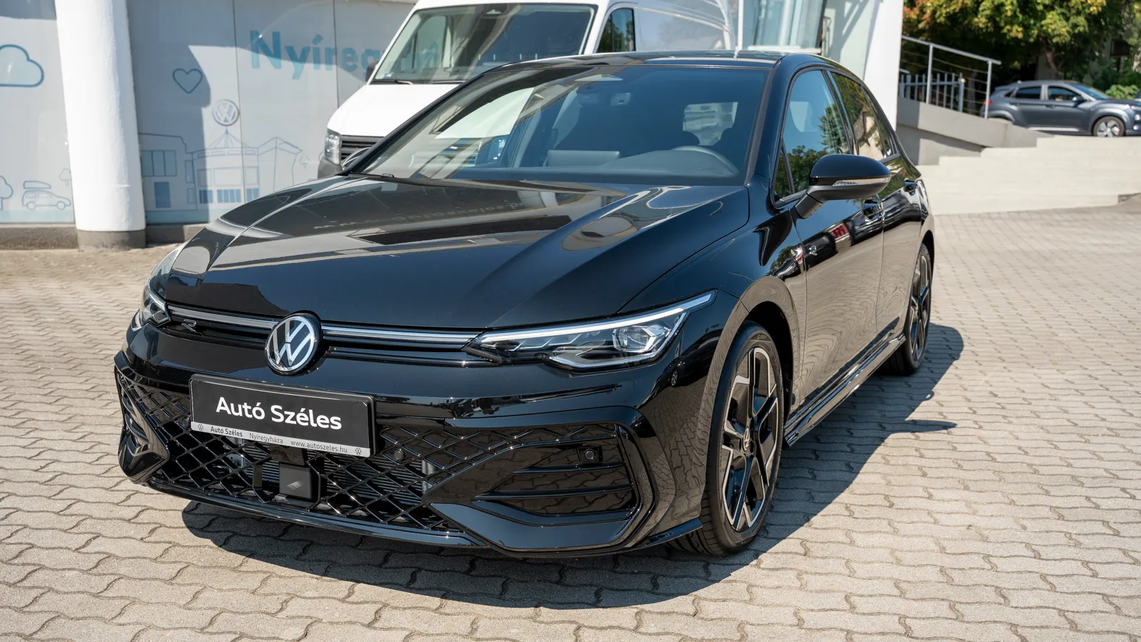 Golf R-Line MAX 1.5 eTSI DSG képe