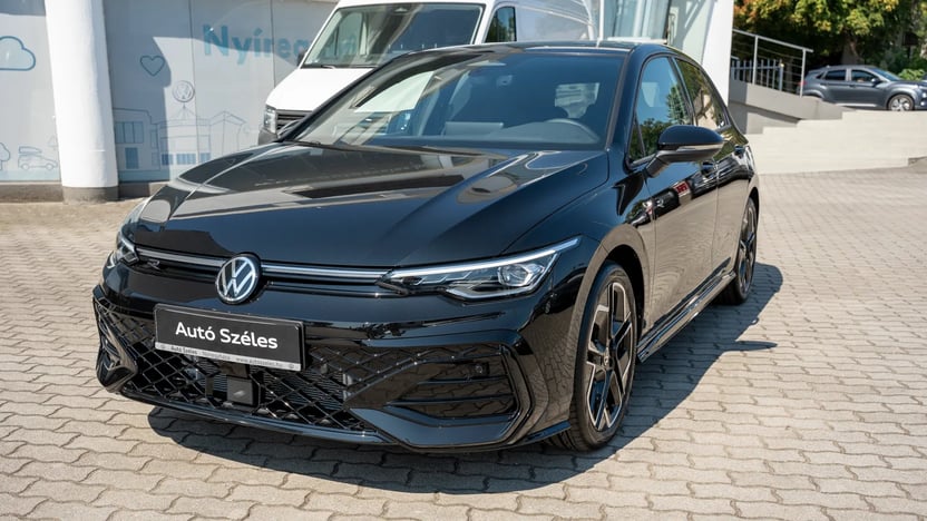 Golf R-Line MAX 1.5 eTSI DSG képe