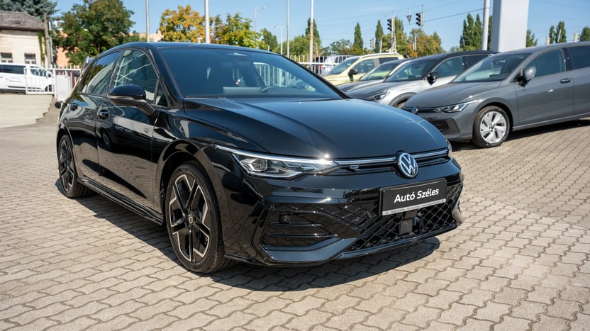 Golf R-Line MAX 1.5 eTSI DSG képe