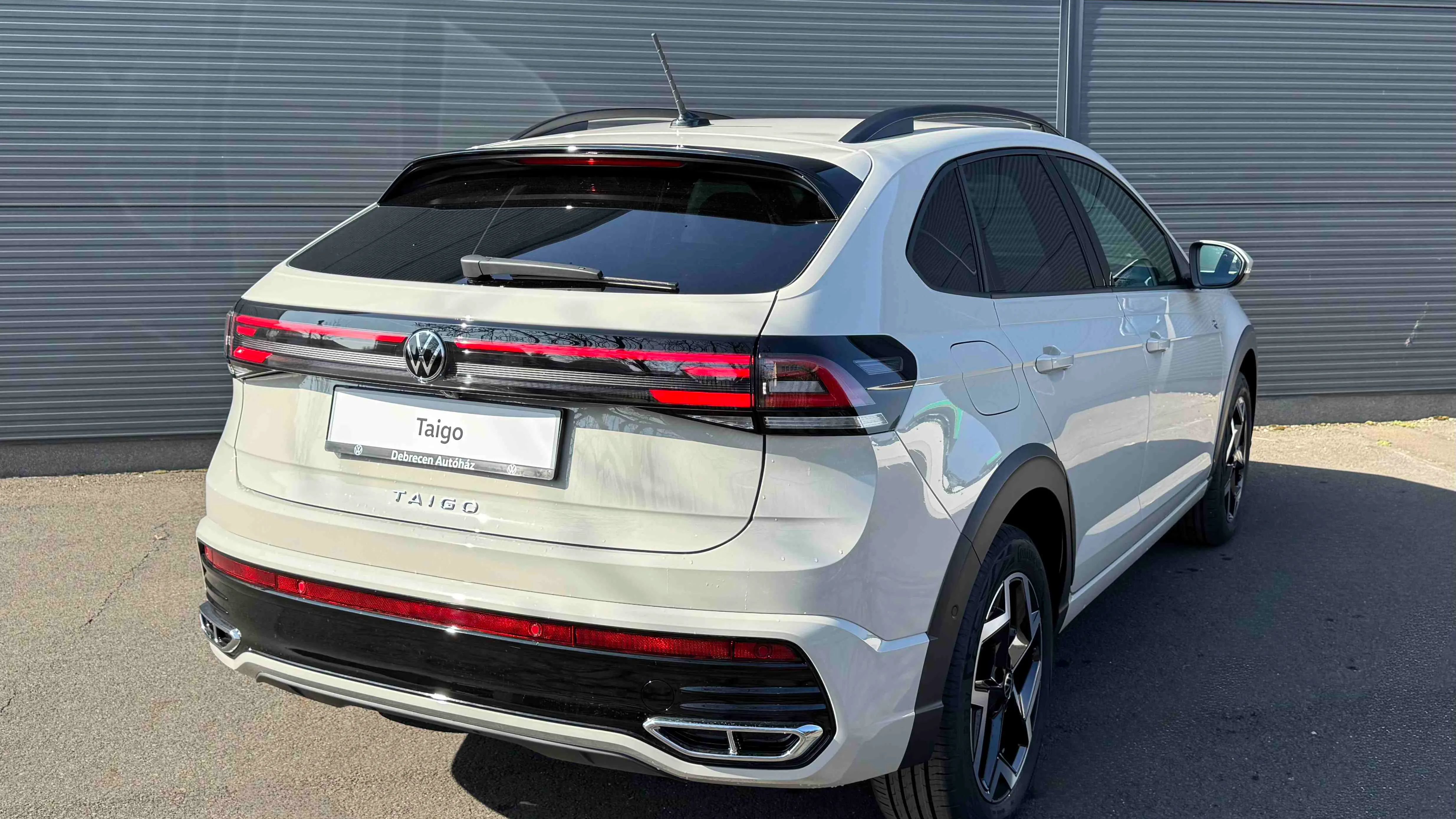 Taigo R-Line 1.5 TSI ACT DSG képe