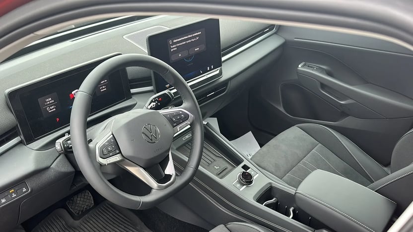 T-Roc Style 1.5 eTSI DSG képe
