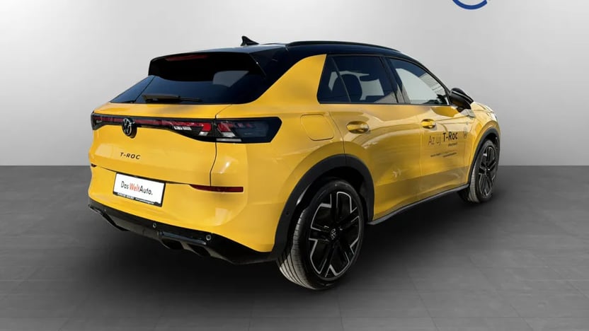 T-Roc R-Line 1.5 eTSI DSG képe