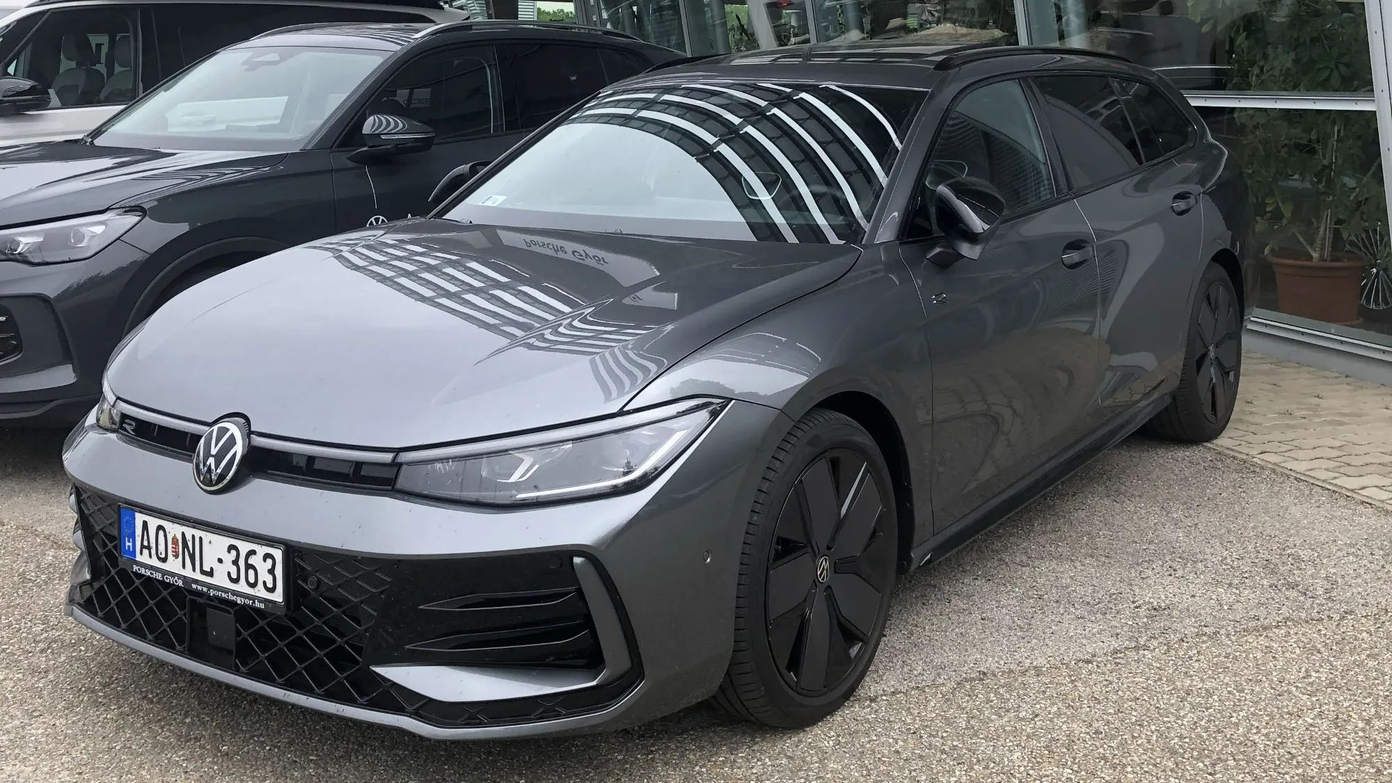 Passat Var. R-Line 2.0 TDI DSG 4Motion képe