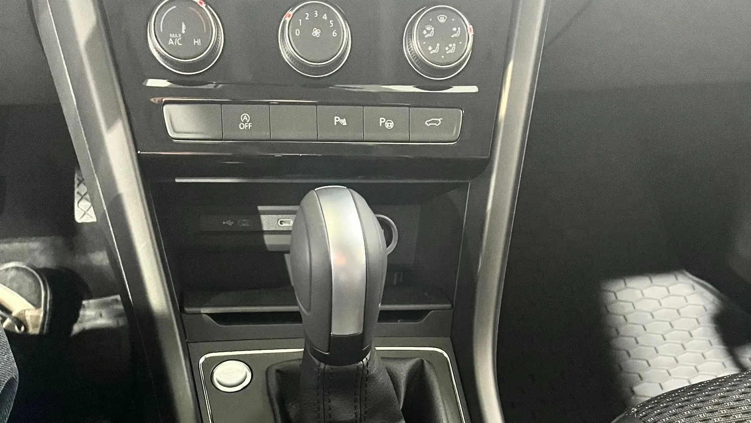 Touran Prime BMT 2.0 TDI SCR DSG képe