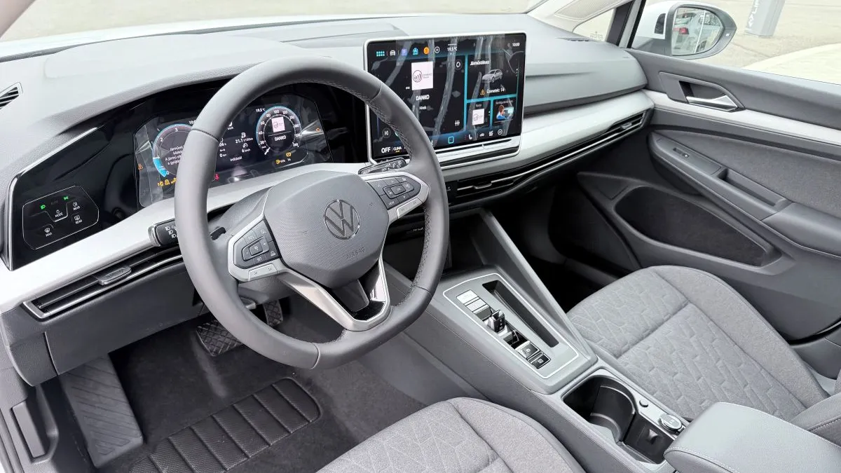 Golf Variant Life 2.0 TDI DSG képe
