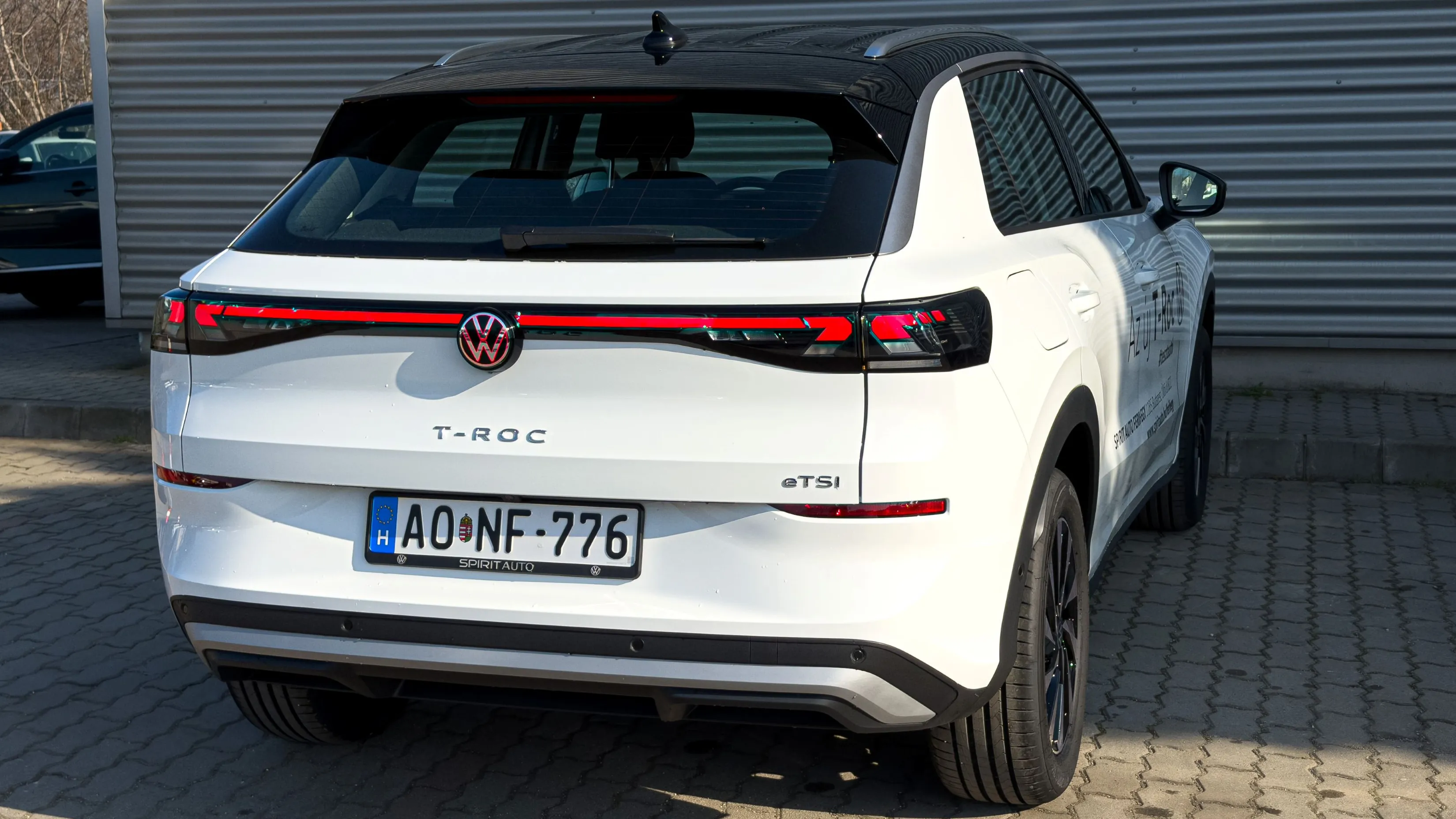 T-Roc Style 1.5 eTSI DSG képe