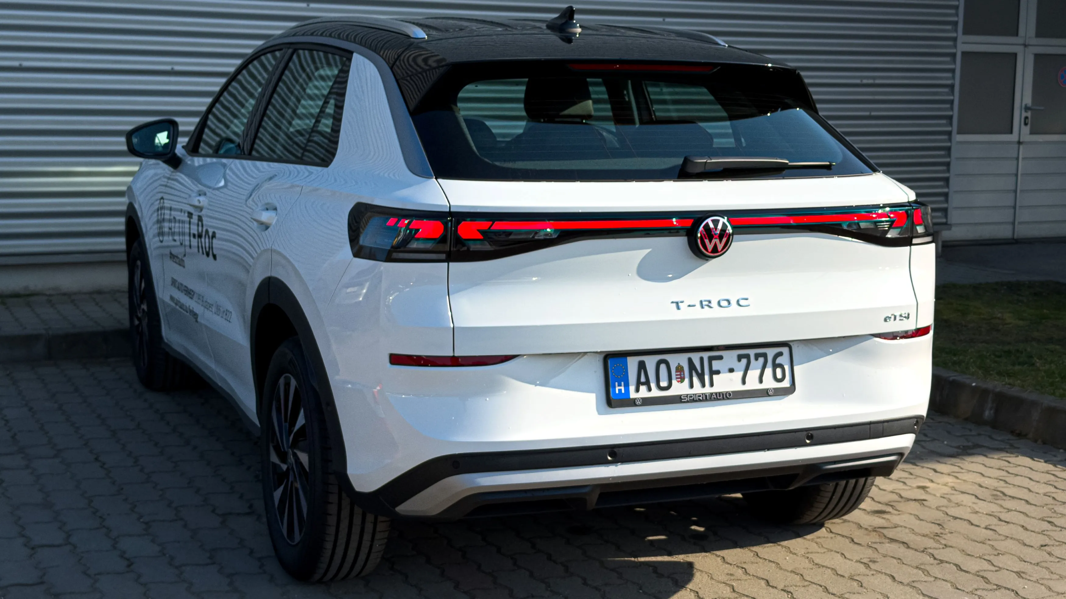 T-Roc Style 1.5 eTSI DSG képe