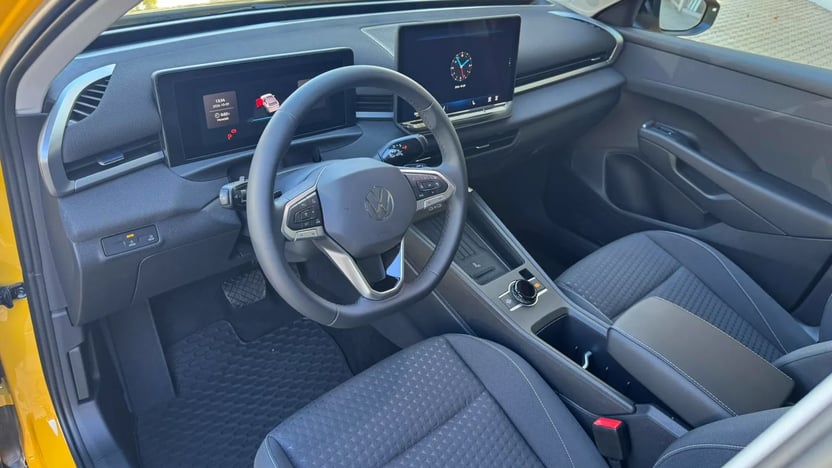 T-Roc Life 1.5 eTSI DSG képe