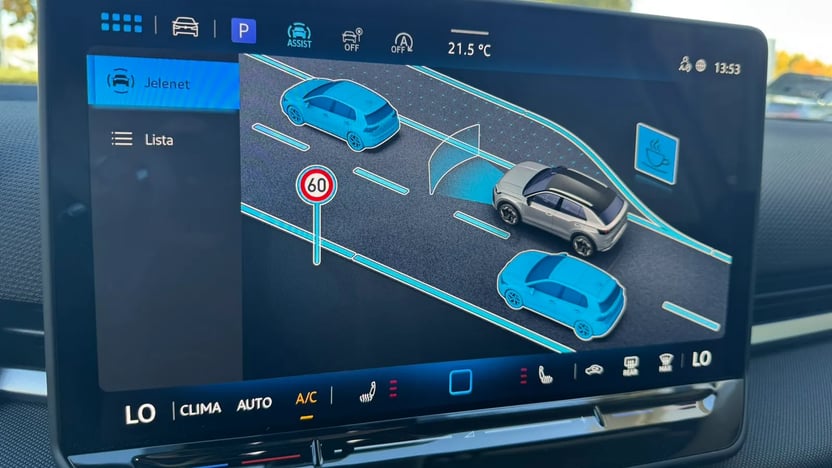T-Roc Life 1.5 eTSI DSG képe