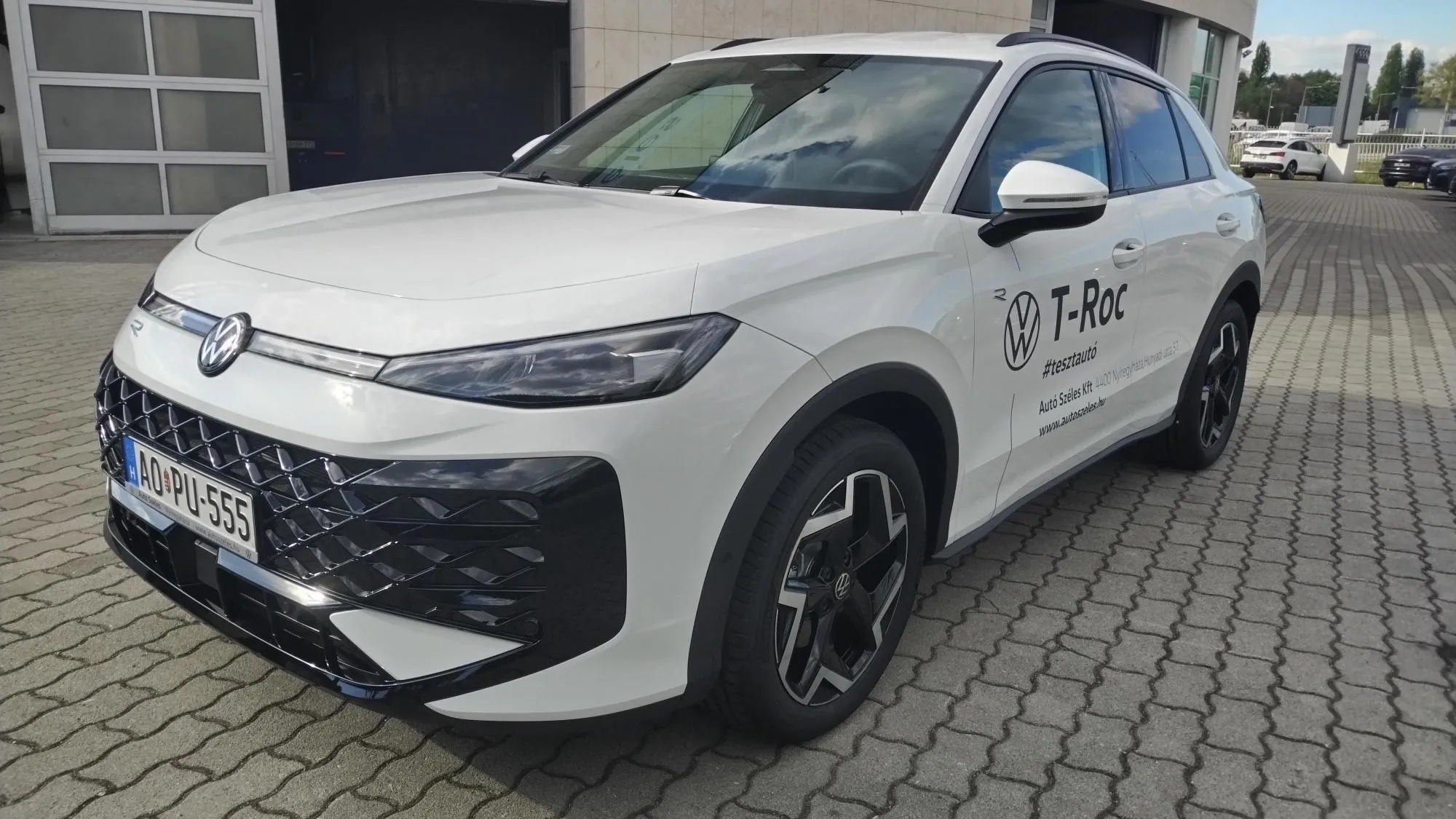 T-Roc R-Line 1.5 eTSI DSG képe