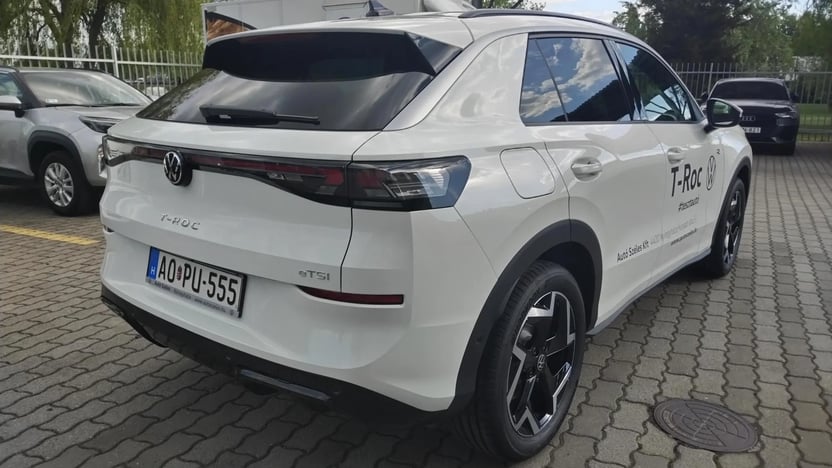 T-Roc R-Line 1.5 eTSI DSG képe
