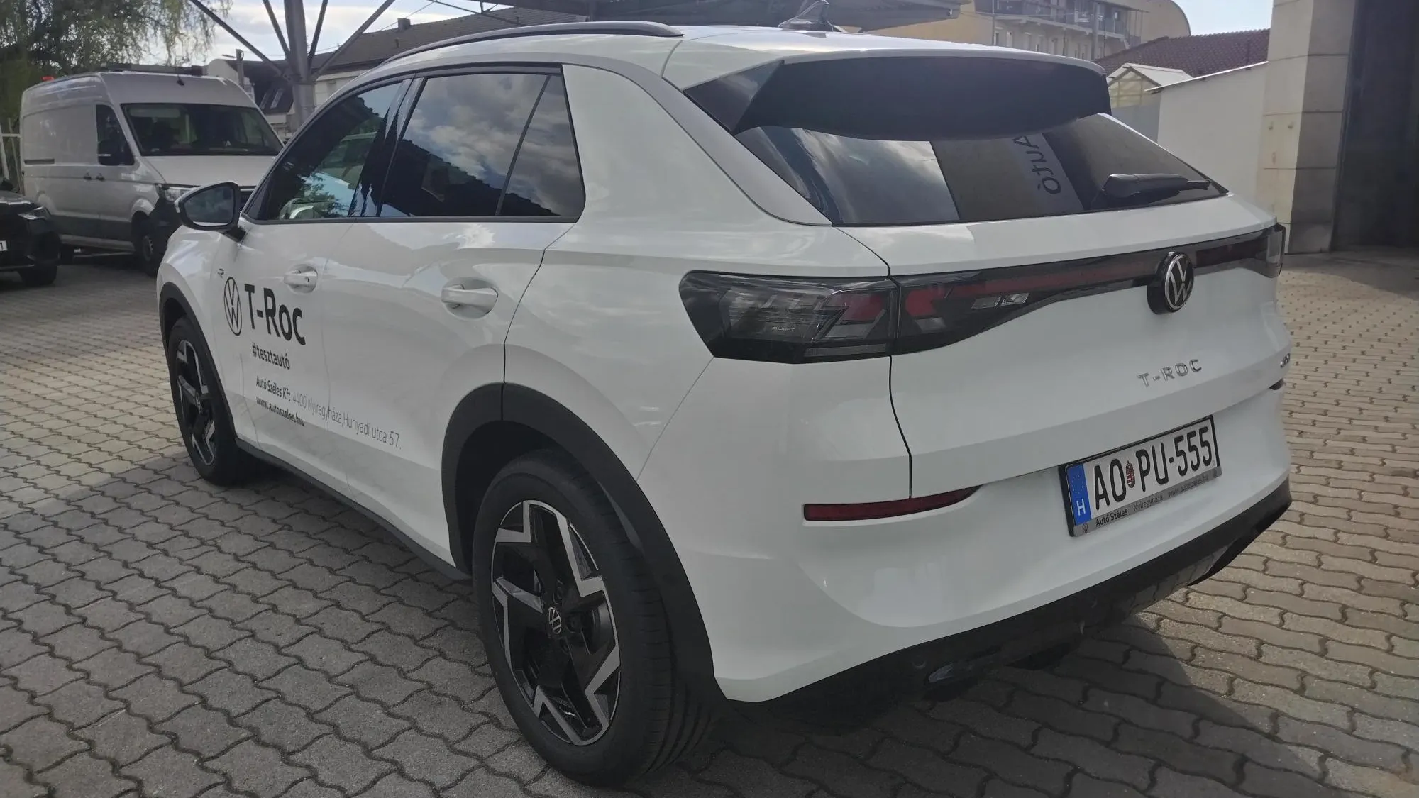 T-Roc R-Line 1.5 eTSI DSG képe