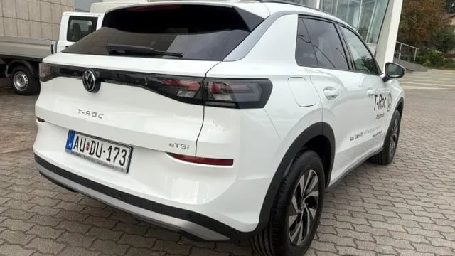 T-Roc Life 1.5 eTSI DSG képe