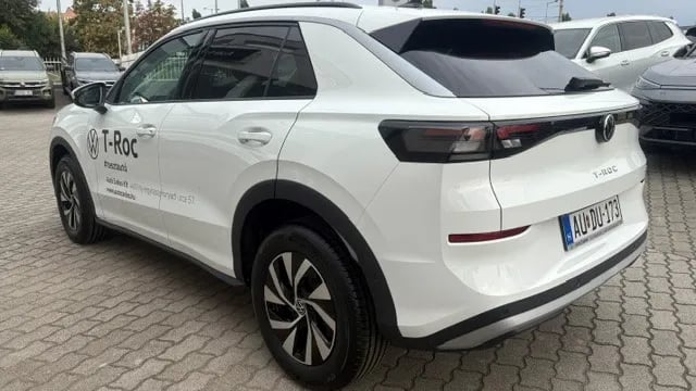 T-Roc Life 1.5 eTSI DSG képe