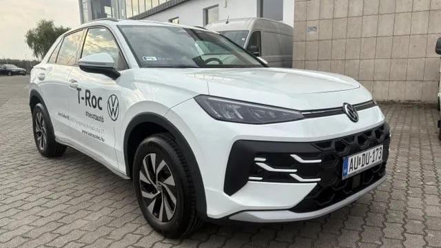 T-Roc Life 1.5 eTSI DSG képe