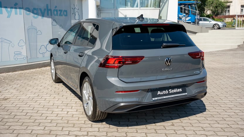 Golf Prime 1.5 eTSI DSG képe