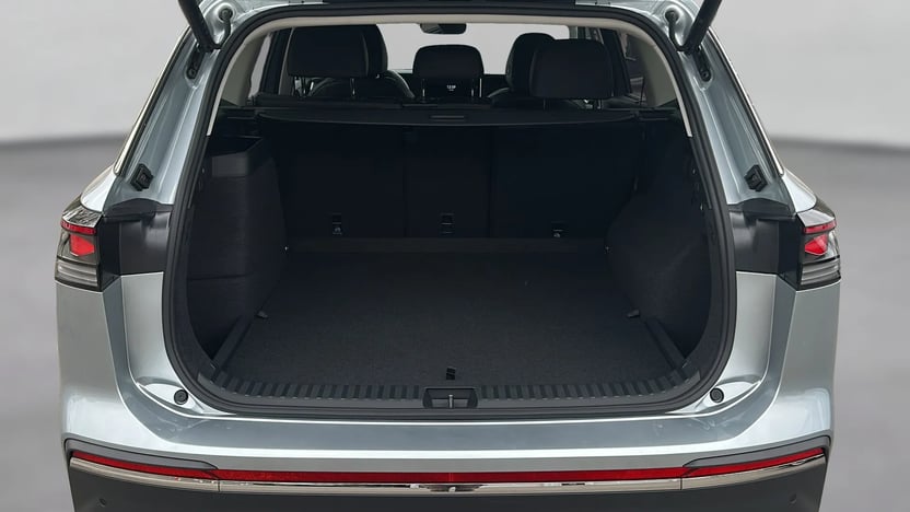 Tayron Elegance TSI Plug-In-Hybrid képe