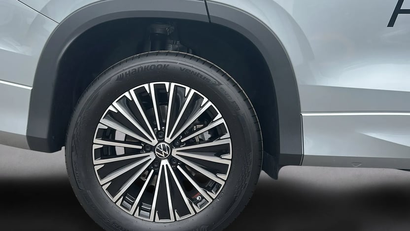 Tayron Elegance TSI Plug-In-Hybrid képe