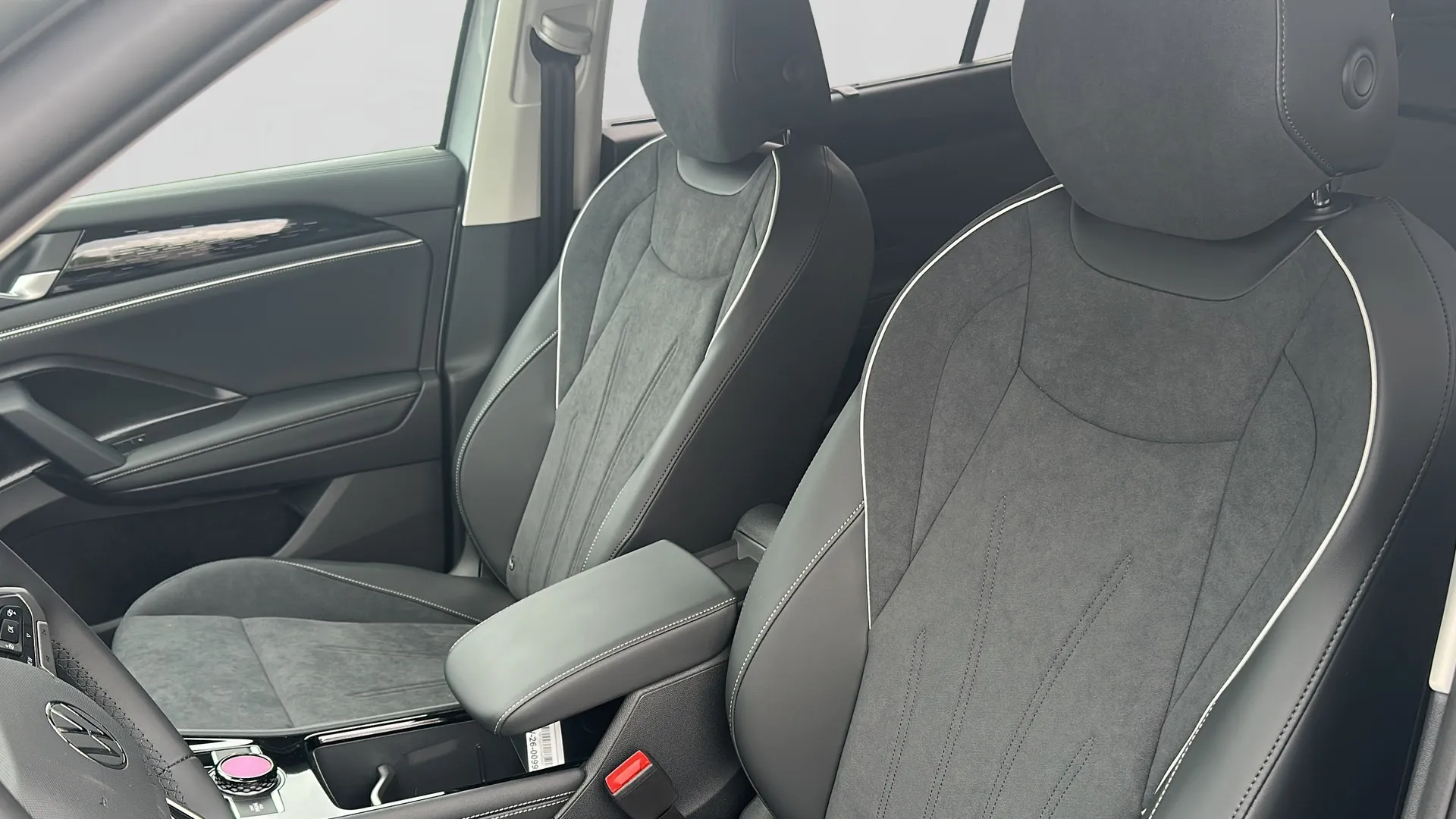 Tayron Elegance TSI Plug-In-Hybrid képe