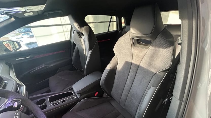 Imagem de um Elroq 60 Sportline 63kWh