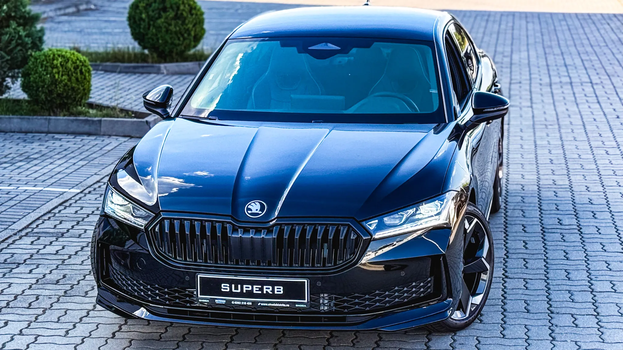 Imaginea unui Superb Sportline 2.0 TDI 4x4 DSG