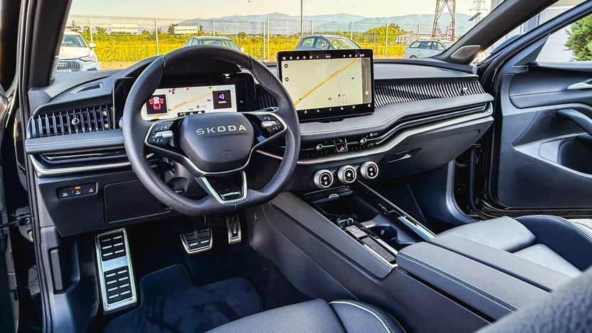 Imaginea unui Superb Sportline 2.0 TDI 4x4 DSG