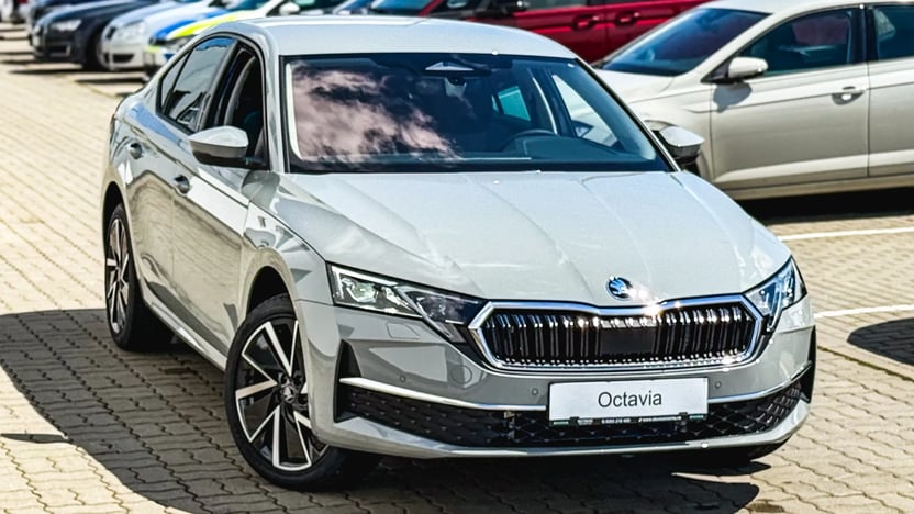 Imaginea unui Octavia Selection 1.5 TSI DSG mHEV