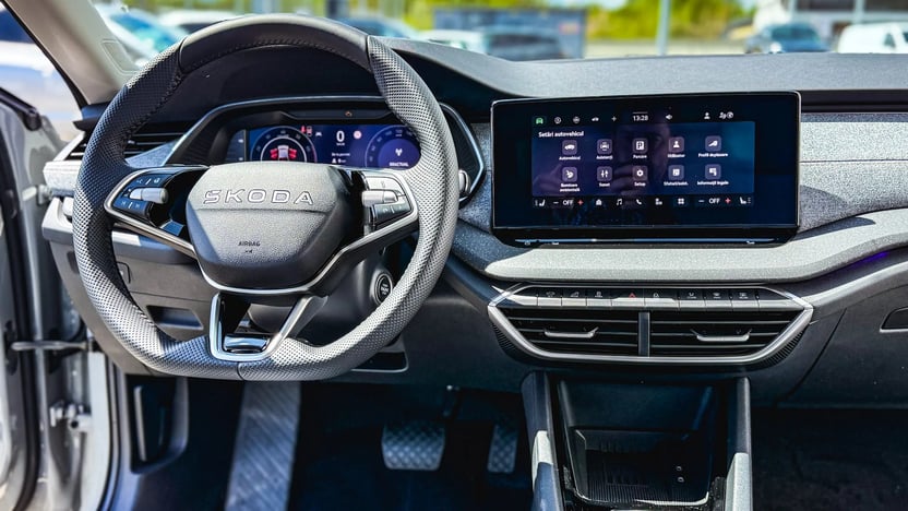 Imaginea unui Octavia Selection 1.5 TSI DSG mHEV
