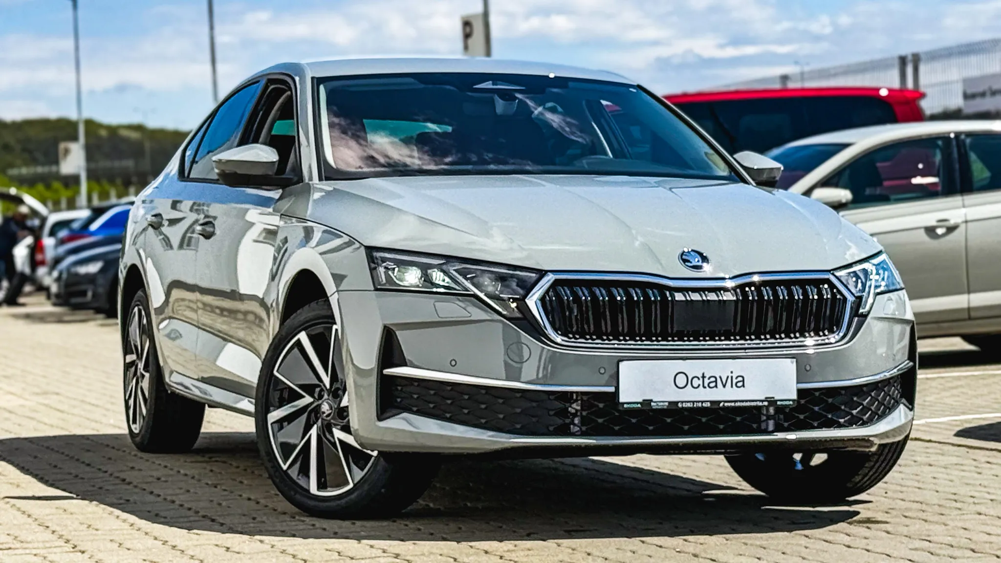 Imaginea unui Octavia Selection 1.5 TSI DSG mHEV