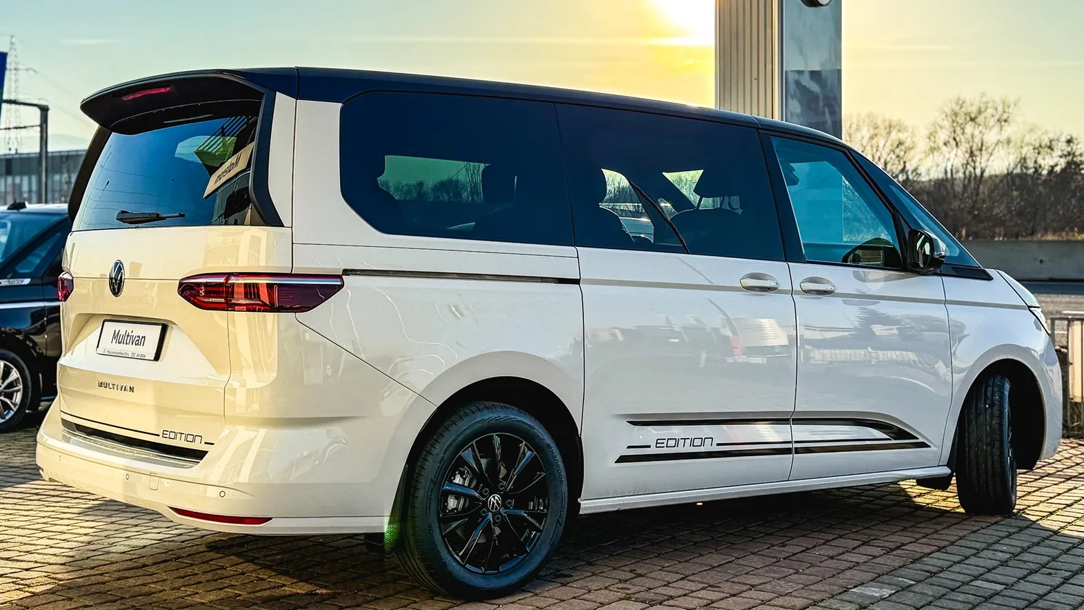 Imaginea unui Multivan Life L 2.0 TDI 110KW