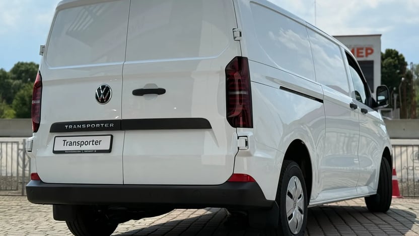 Imaginea unui T7 Furgon LR 2.0 TDI 81 kW