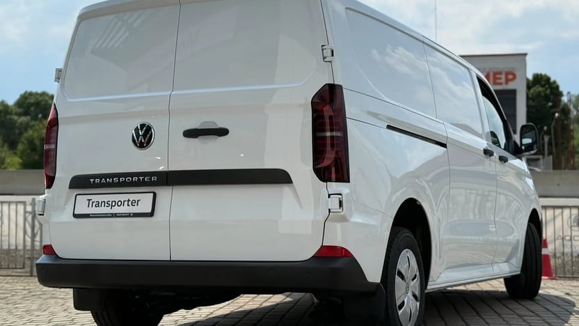 Imaginea unui T7 Furgon LR 2.0 TDI 81 kW