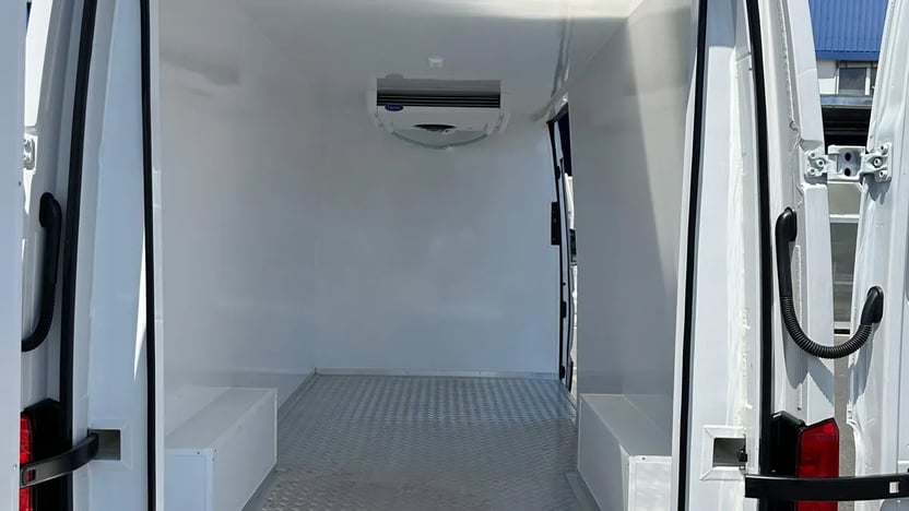 Imaginea unui Crafter 3.5 Furgon L4H3 FWD 103kW