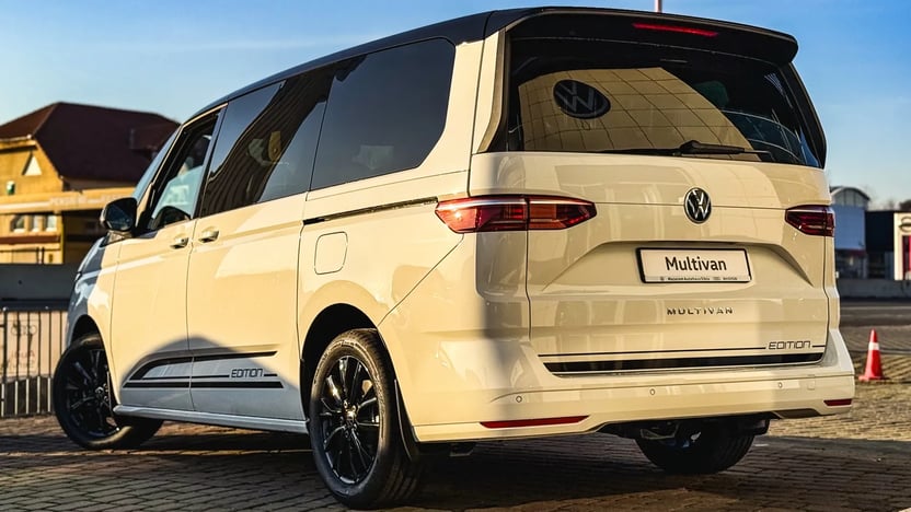 Imaginea unui Multivan Life L 2.0 TDI 110KW