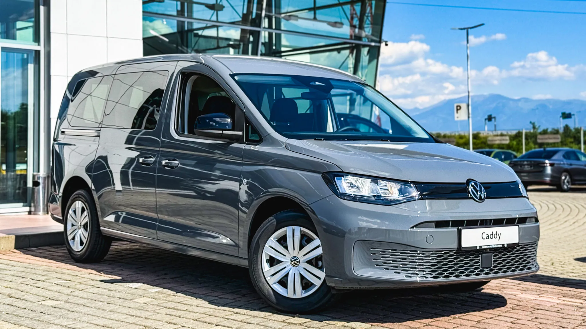 Imaginea unui Caddy Maxi 2.0 TDI 90 kW DSG