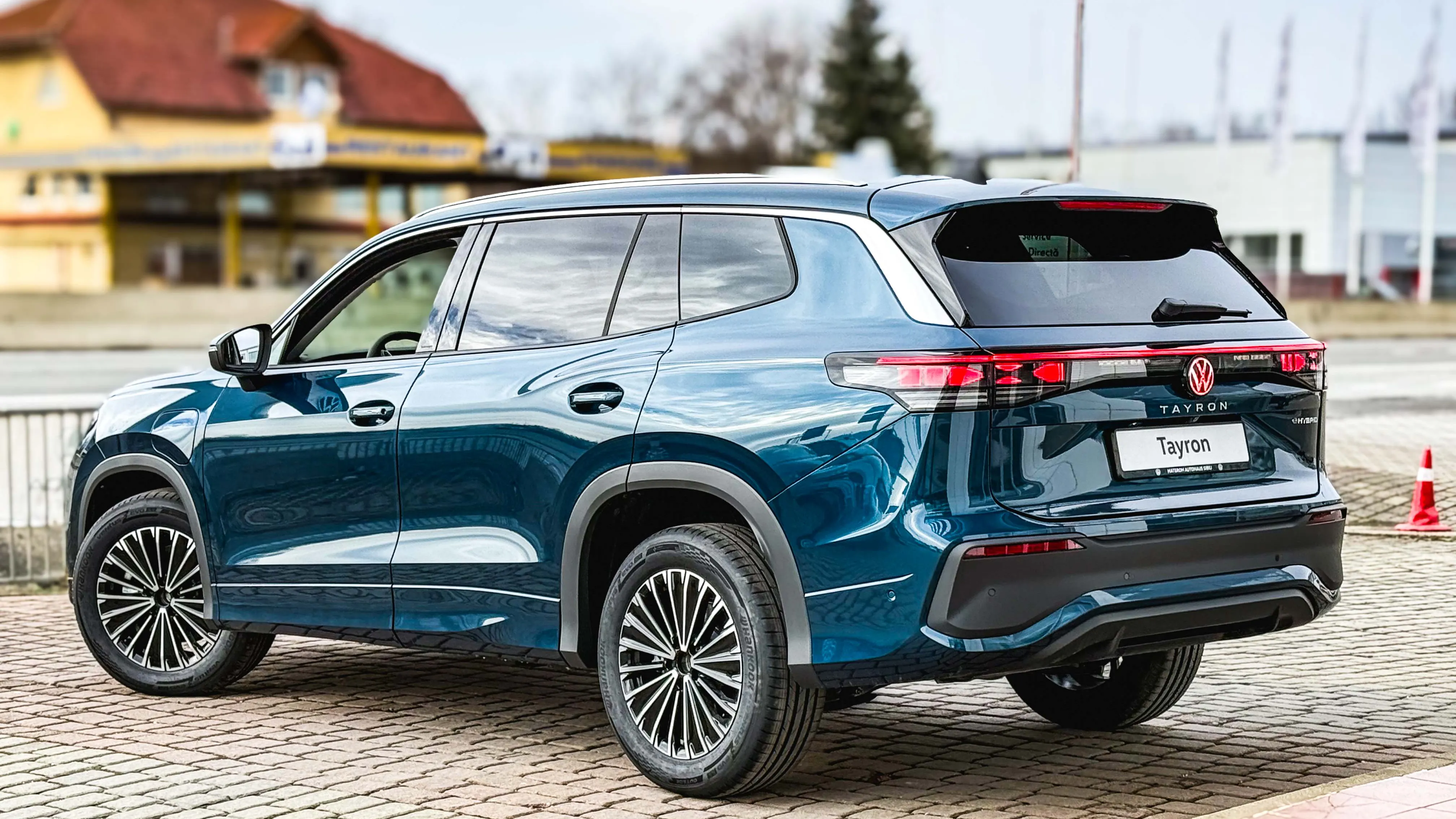 Imaginea unui Tayron Life Hybrid 1,5 TSI DSG