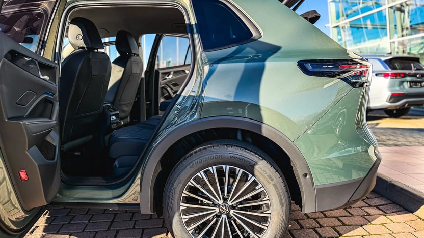 Imaginea unui Noul Tiguan Life Hybrid 1,5 TSI DSG