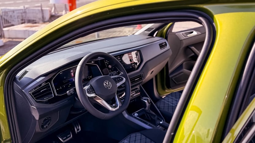 Imaginea unui Taigo R-Line 1.5 TSI DSG